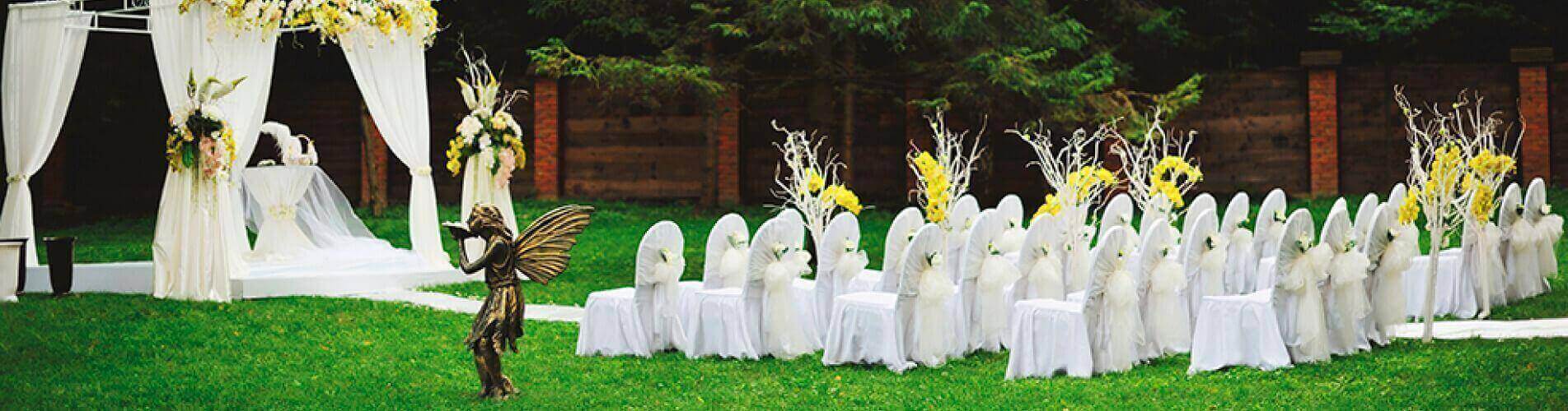 Si organizas un evento importante (boda, comunión...), deberías echar un vistazo a nuestro catálogo. Sillas, mesas y más para ti.